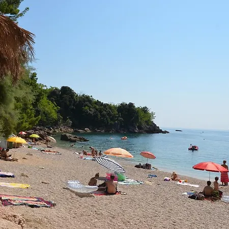 Semesterbostad Beach House Mokalo