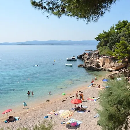 Semesterbostad Beach House Mokalo Orebić