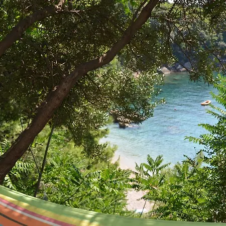 Semesterbostad Beach House Mokalo